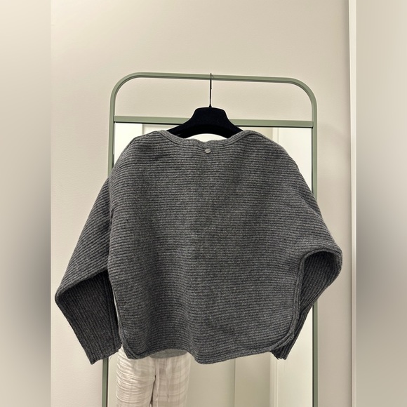 Guess Wool Cashmere Blend Sweater - Picture 2 of 5